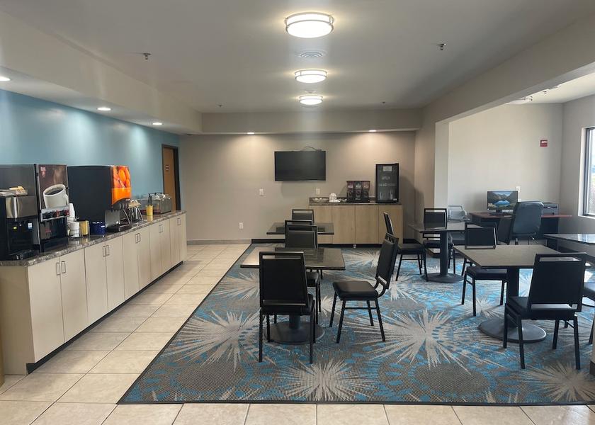 Missouri Jefferson City Breakfast Area