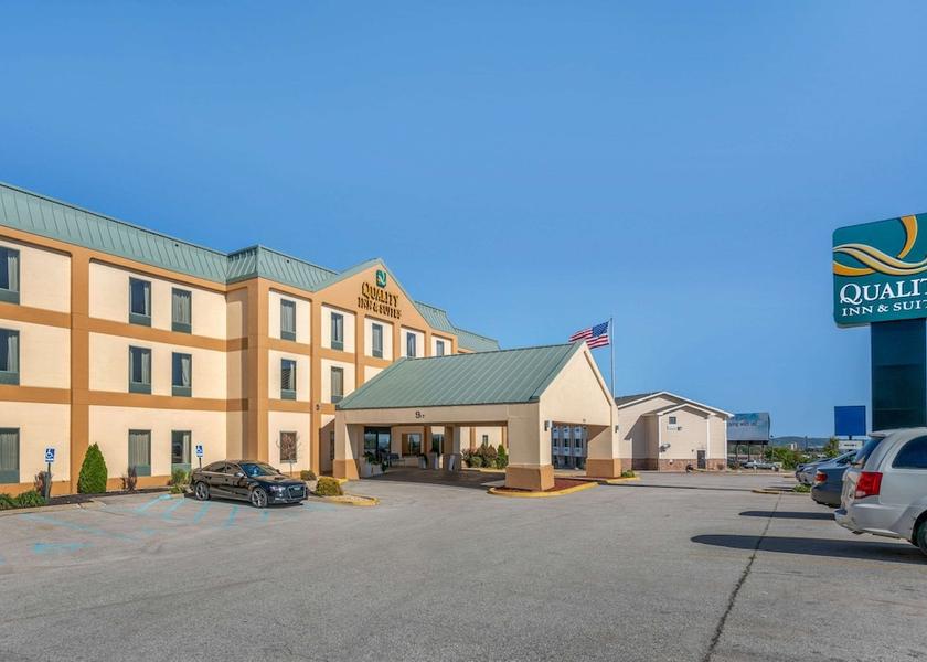 Missouri Jefferson City Exterior Detail