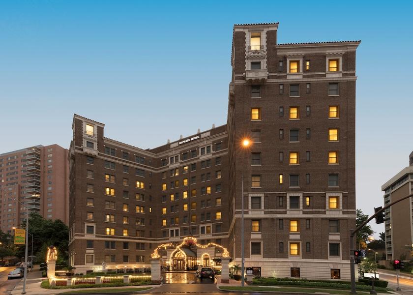 Missouri Kansas City Exterior Detail