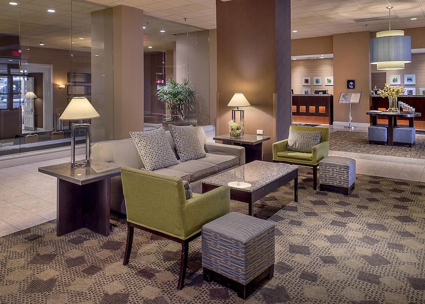 Missouri Maryland Heights Lobby