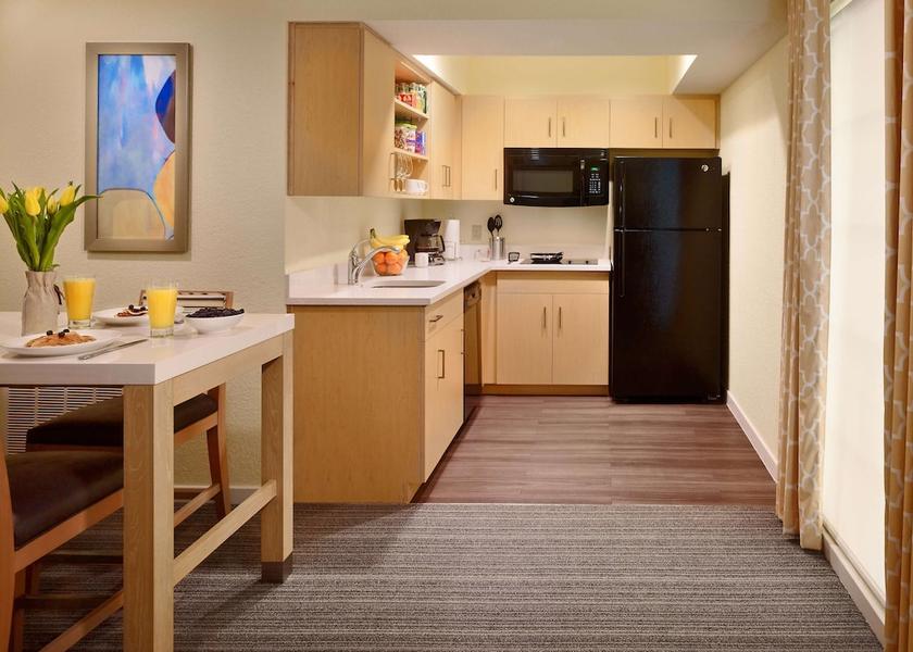 Missouri Maryland Heights Room