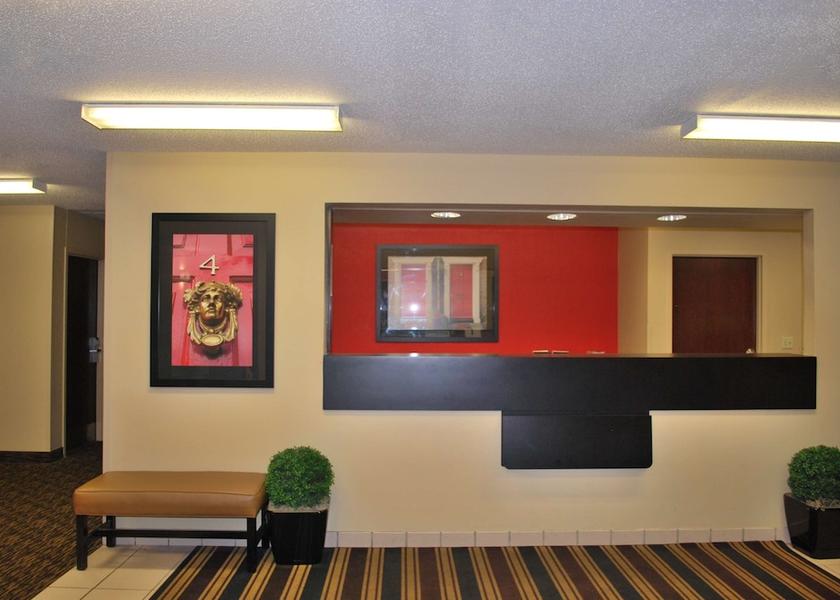 Missouri St. Peters Lobby