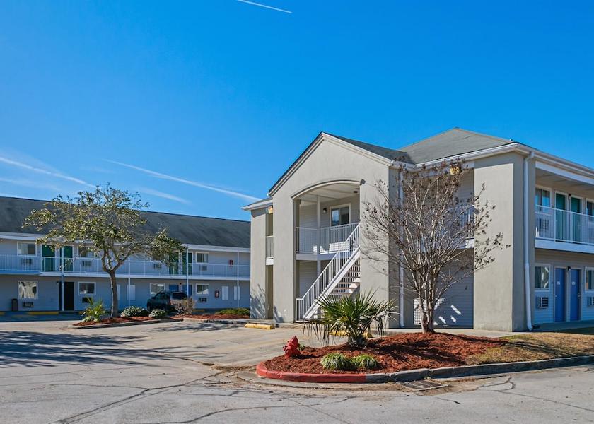 Mississippi Bay St Louis Exterior Detail