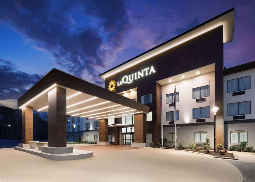 Mississippi Meridian Exterior Detail