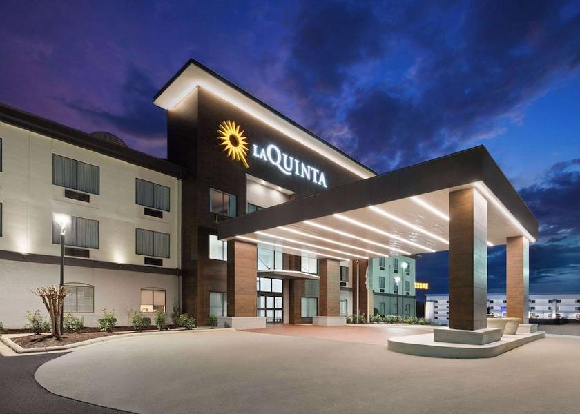 Mississippi Meridian Exterior Detail