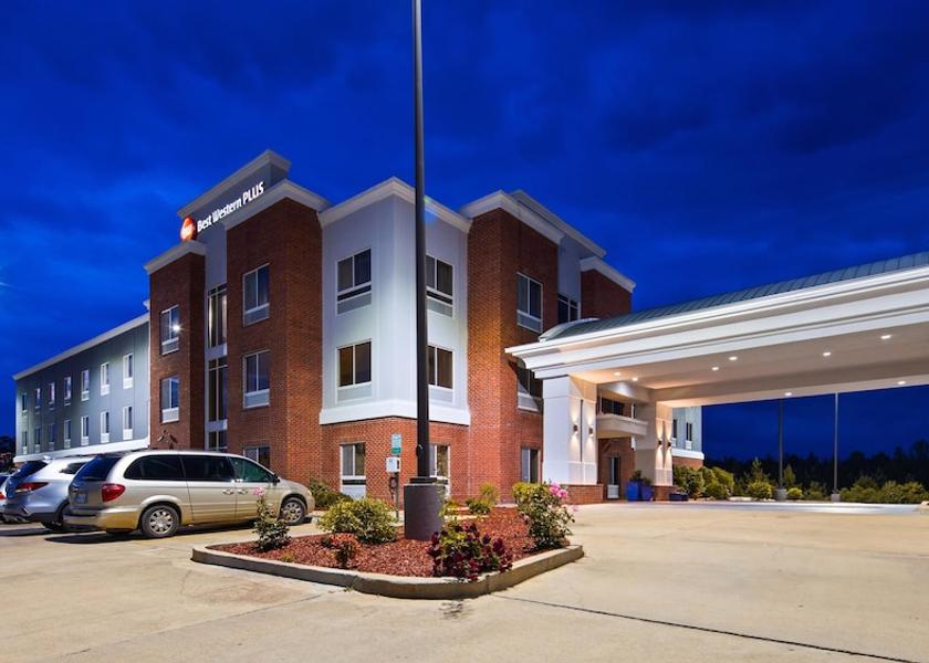 Mississippi Philadelphia Exterior Detail