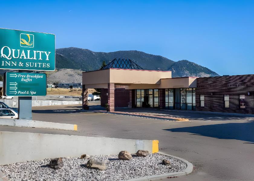 Montana Butte Hotel Exterior