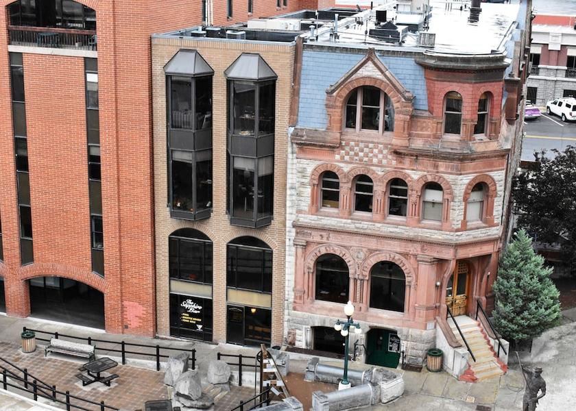 Montana Helena Exterior Detail