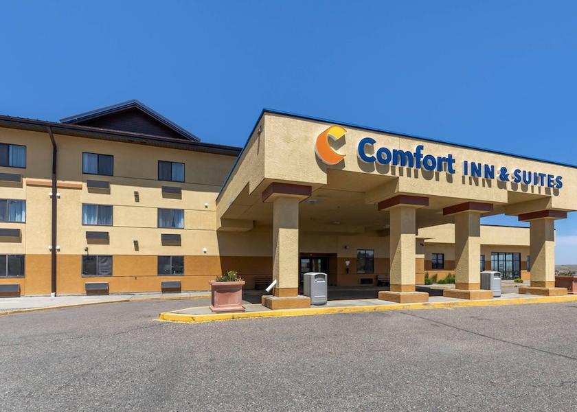 Montana Shelby Exterior Detail