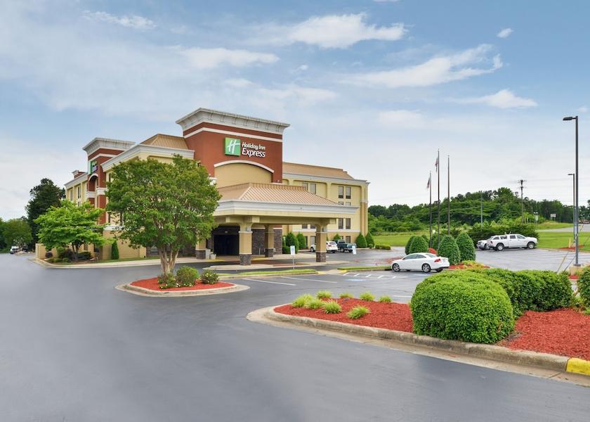 North Carolina Burlington Exterior Detail