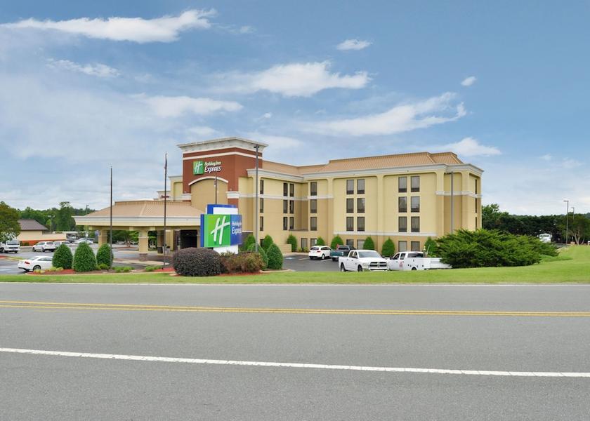 North Carolina Burlington Exterior Detail