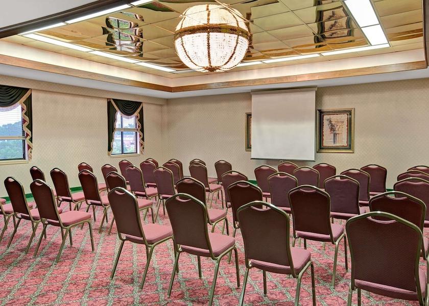 North Carolina Hickory Meeting Room