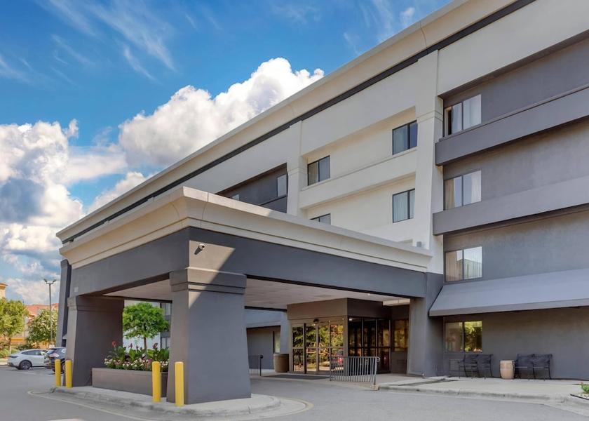 North Carolina Morrisville Exterior Detail