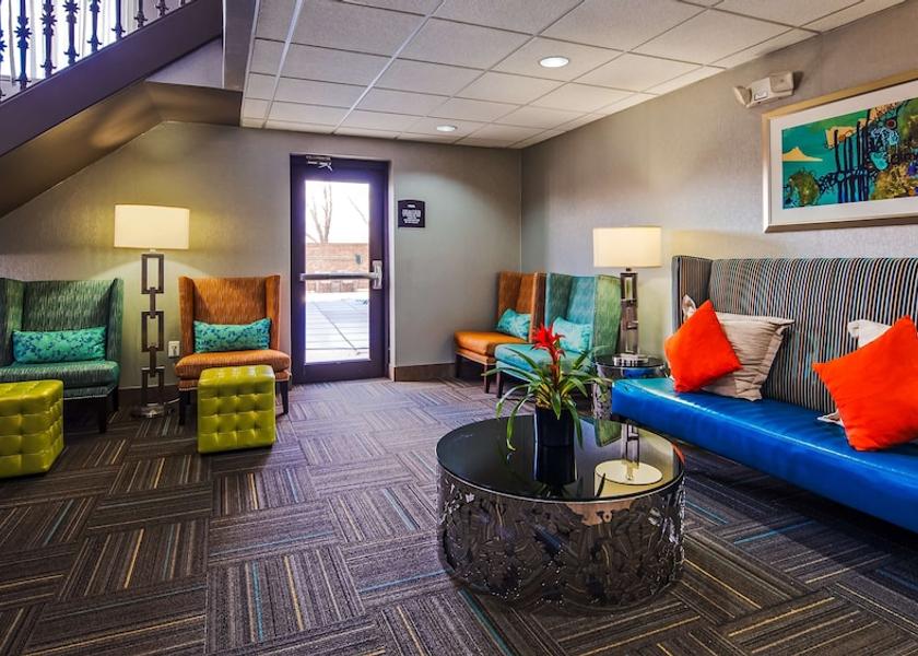 North Carolina Pineville Lobby