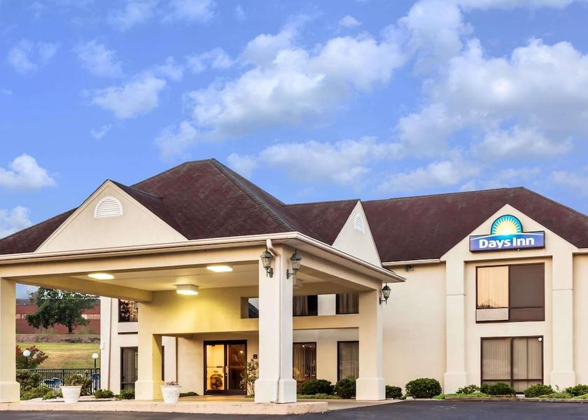 North Carolina Sanford Exterior Detail