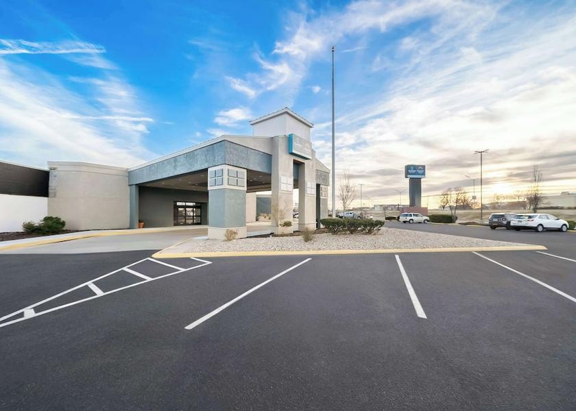 Nebraska Kearney Exterior Detail