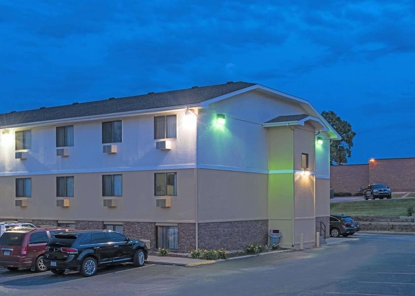 Nebraska Omaha Exterior Detail