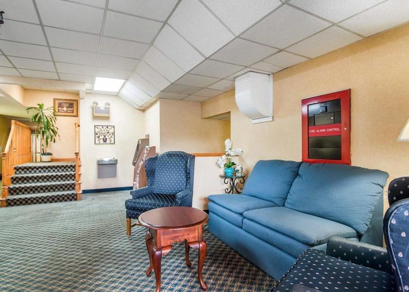 New Hampshire Manchester Lobby