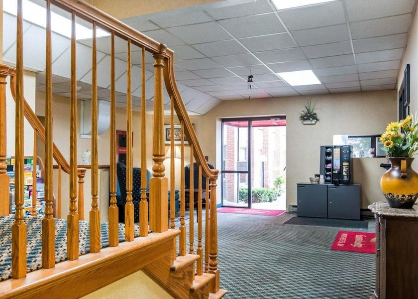 New Hampshire Manchester Lobby