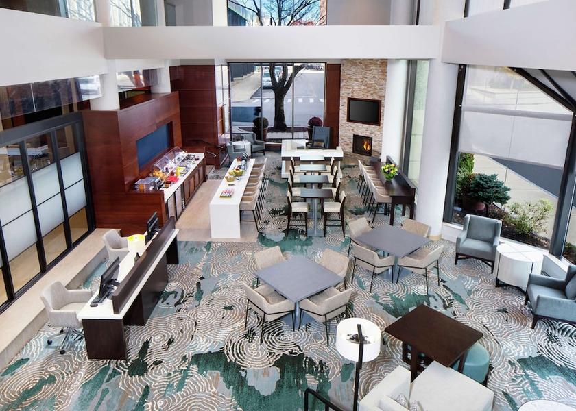 New Hampshire Manchester Executive Lounge