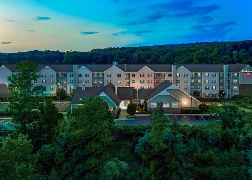 New Jersey Wayne Exterior Detail