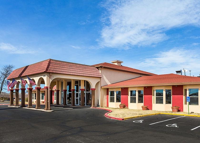 New Mexico Roswell Exterior Detail