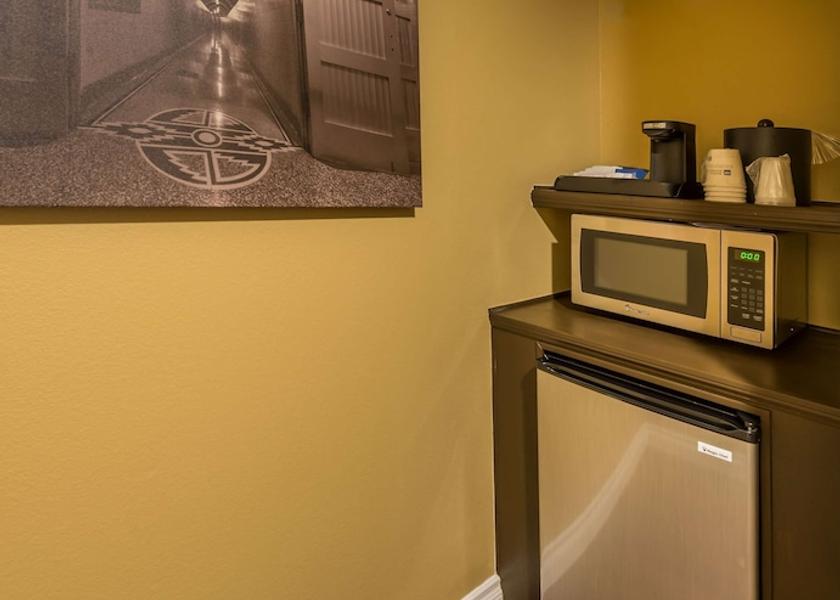 Nevada Boulder City Room