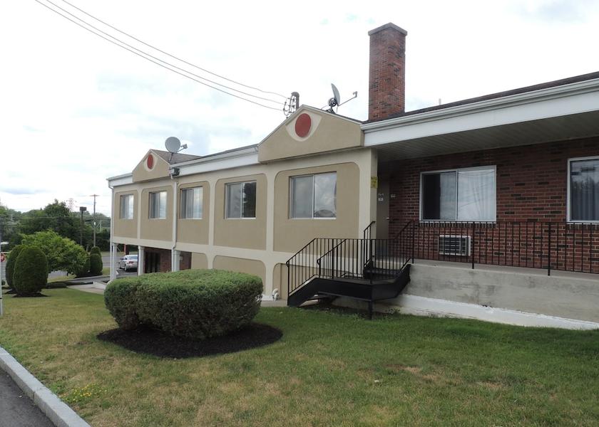 New York DeWitt Exterior Detail