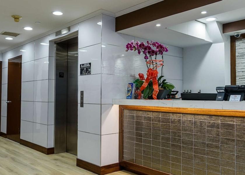 New York Flushing Lobby