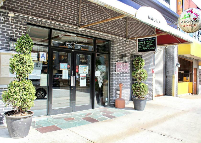 New York Flushing Exterior view