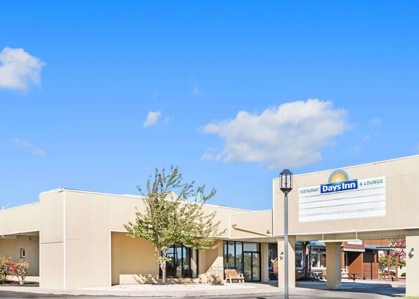 New York Henrietta Primary image