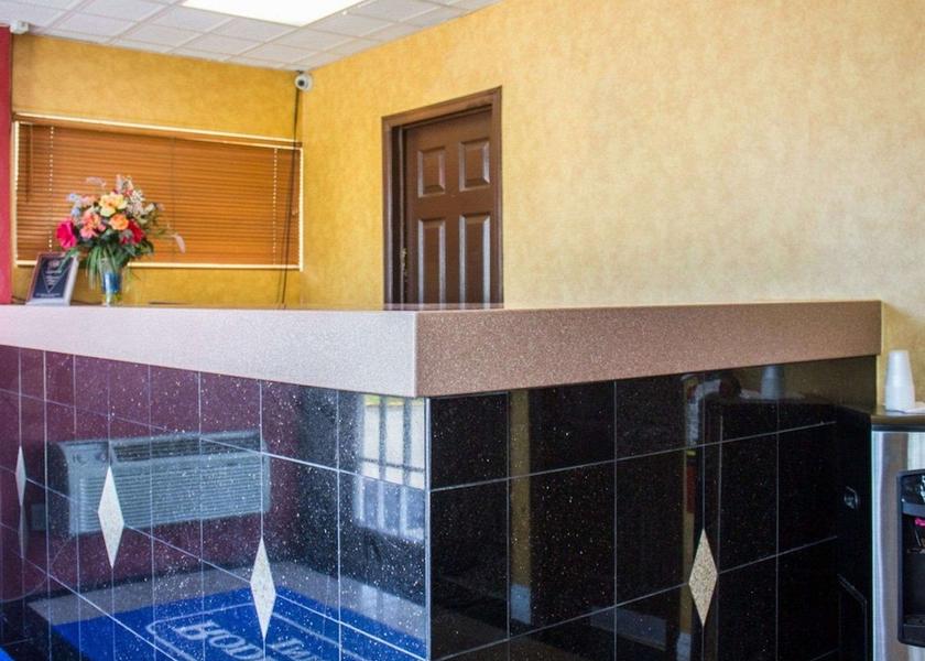 New York Huntington Station Lobby