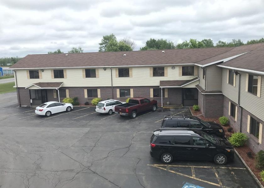 New York Massena Parking