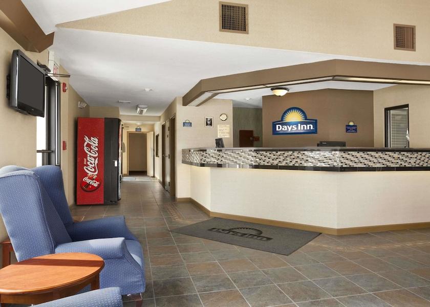 New York New Hampton Lobby