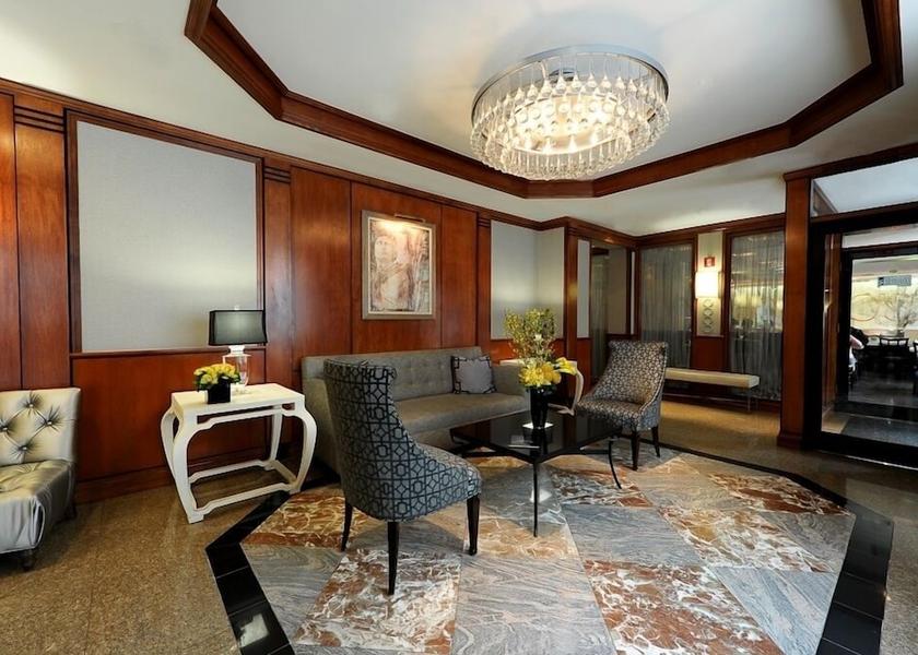 New York New York Lobby