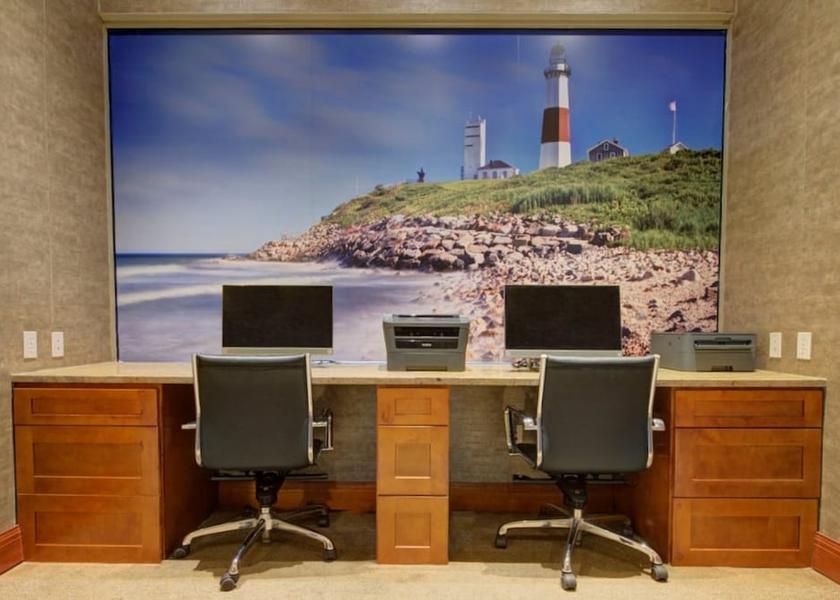 New York Plainview Amenity