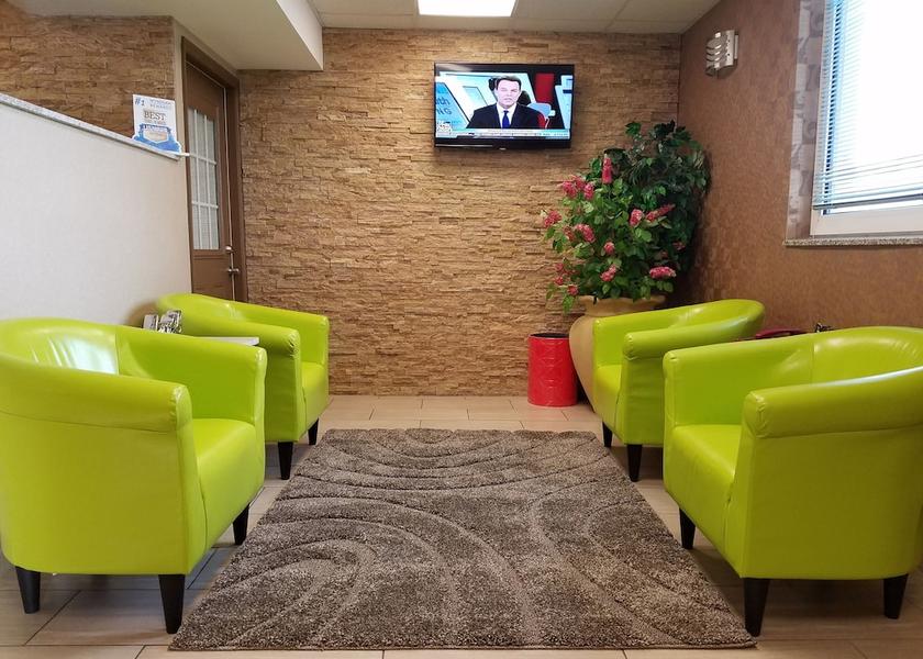 New York Plattsburgh Lobby