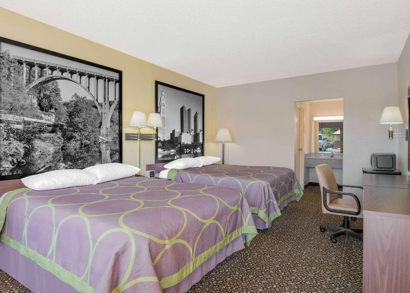 Ohio Ashland Room