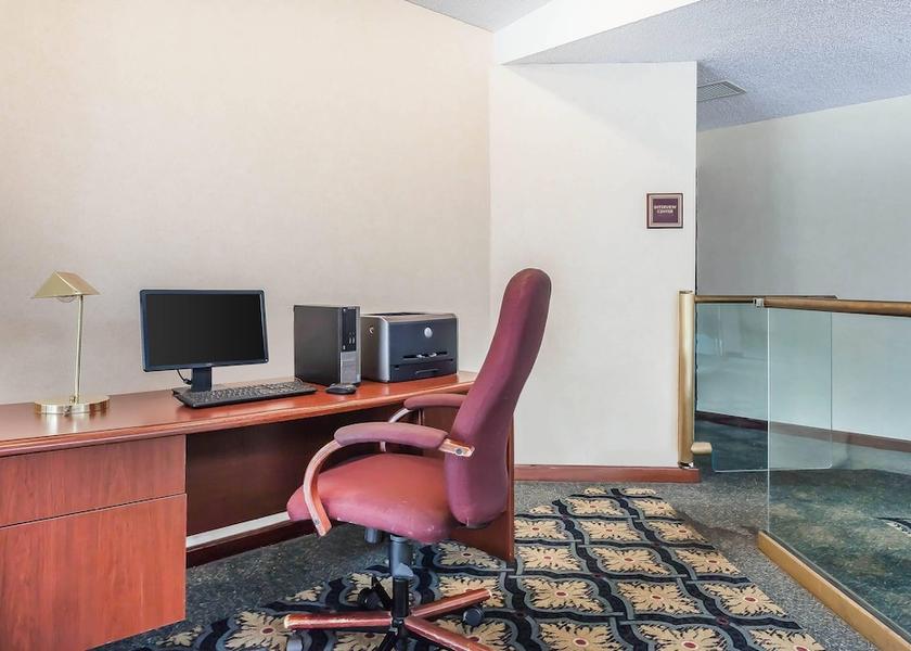 Ohio Middleburg Heights Business center