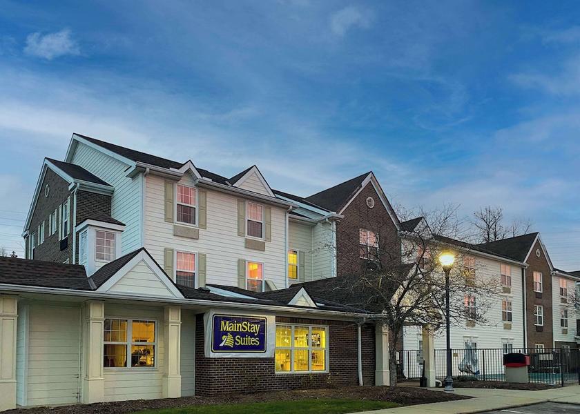 Ohio Middleburg Heights Exterior Detail