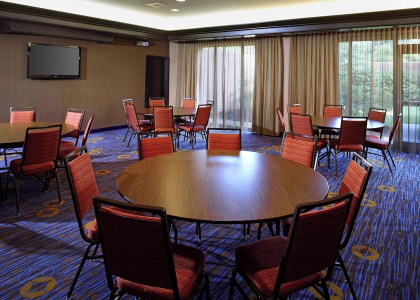 Ohio Newark Meeting Room