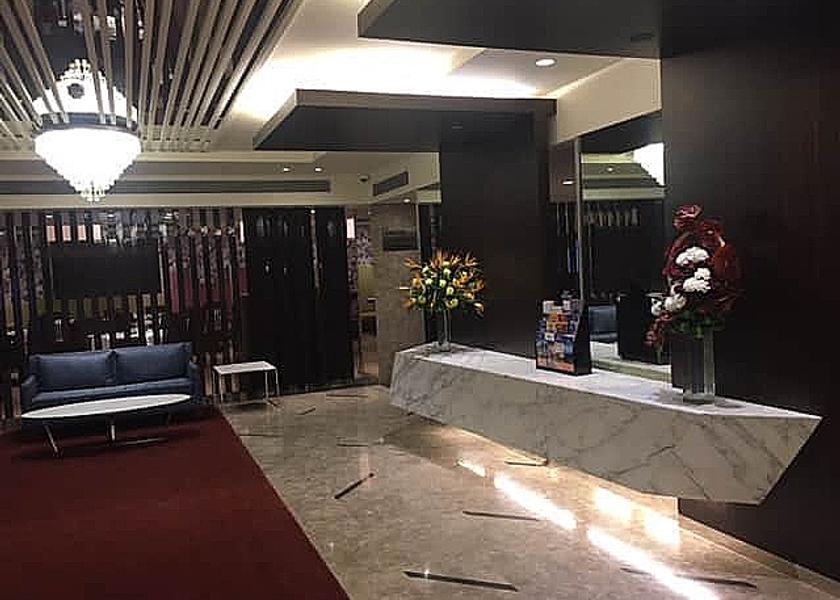 Delhi Delhi Lobby