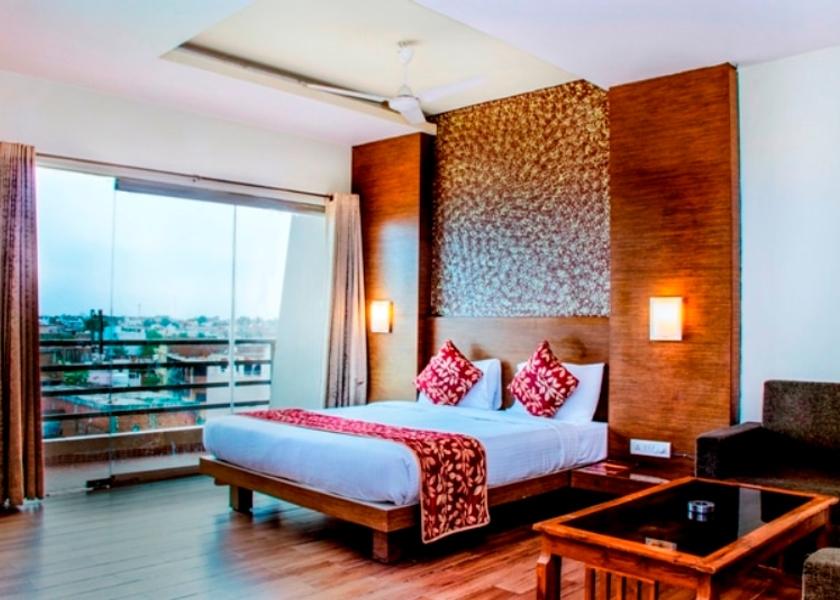 Madhya Pradesh Rewa Deluxe Balcony Room ( With Pool Access)