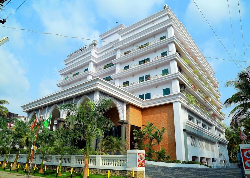 Kerala Kodungallur Front of property