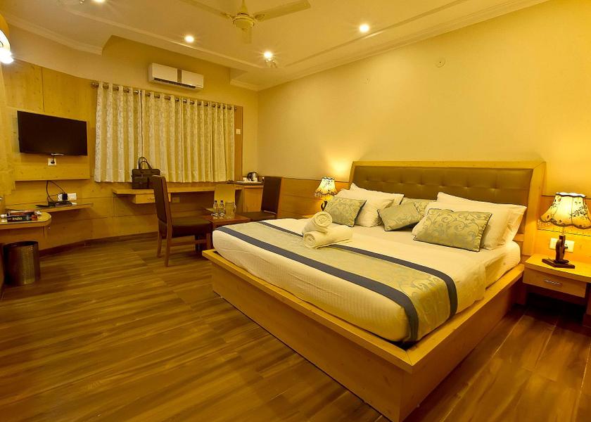 Himachal Pradesh Dharamshala AC (Hot and Cold ) Superior Room with Private Balcony