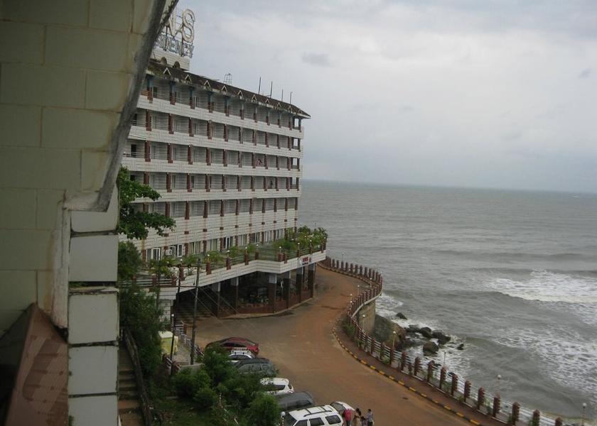 Karnataka Murdeshwar Hotel View