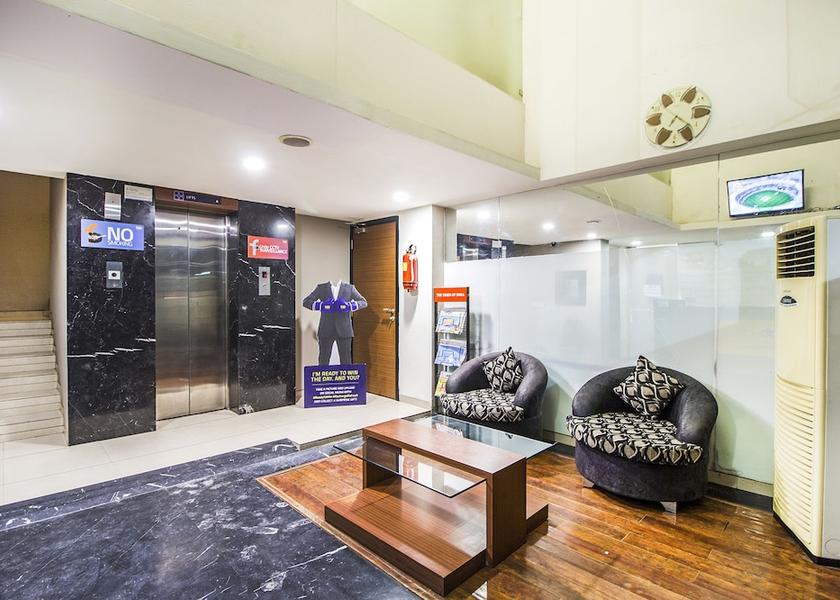 Madhya Pradesh Indore Lobby sitting area
