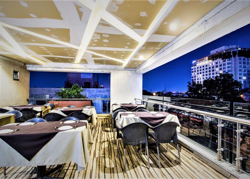 Madhya Pradesh Indore Food & Dining