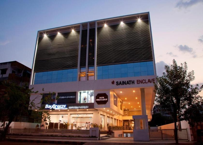 Maharashtra Nagpur Hotel Exterior
