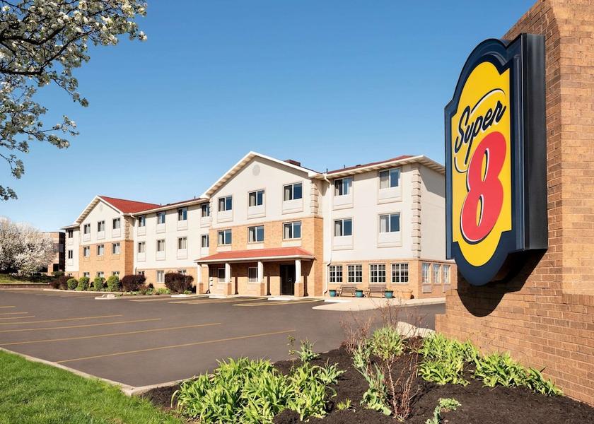 Ohio Uniontown Exterior Detail